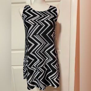 NWT Omega womens casual top S